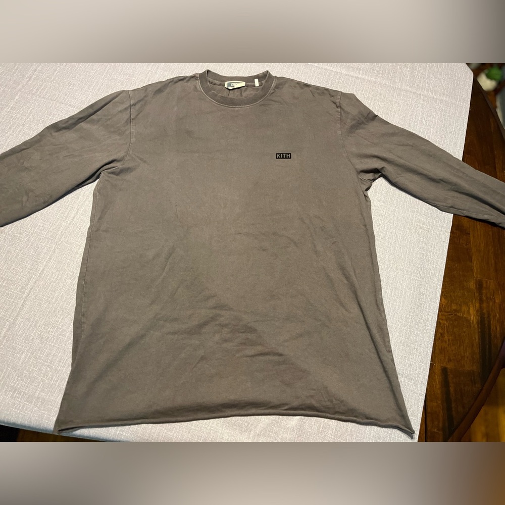 GRAY LONG-SLEEVE KITH SHIRT
